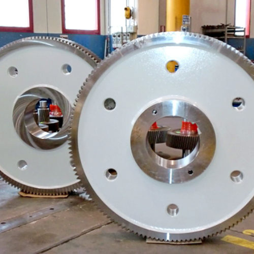 Gears for the cement and grinding sector.