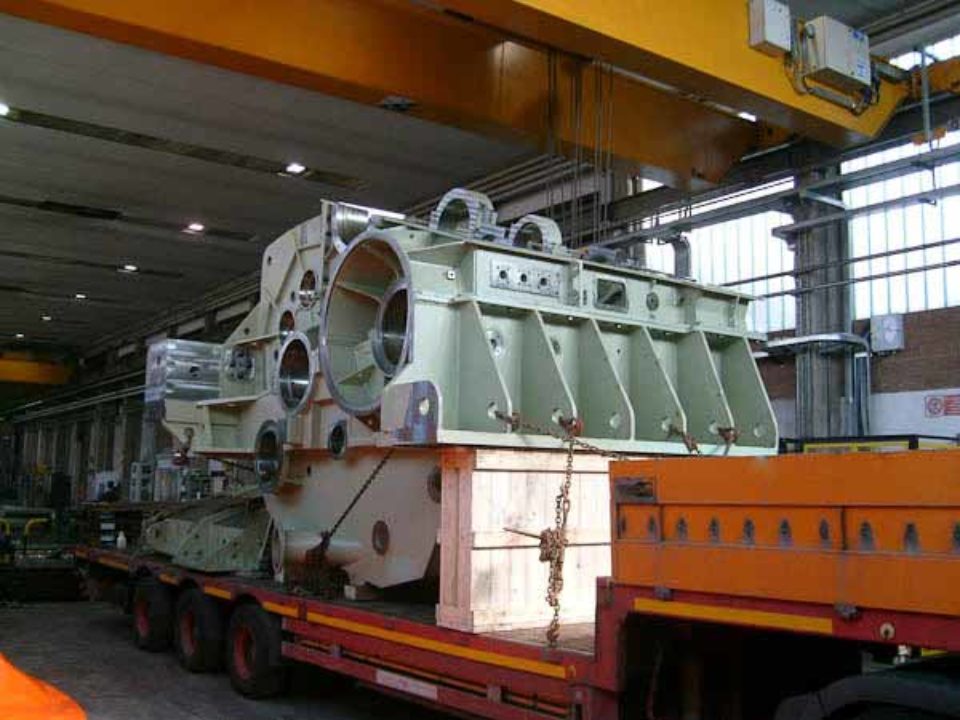 Shipping of gearbox housing for CODOG marine propulsion