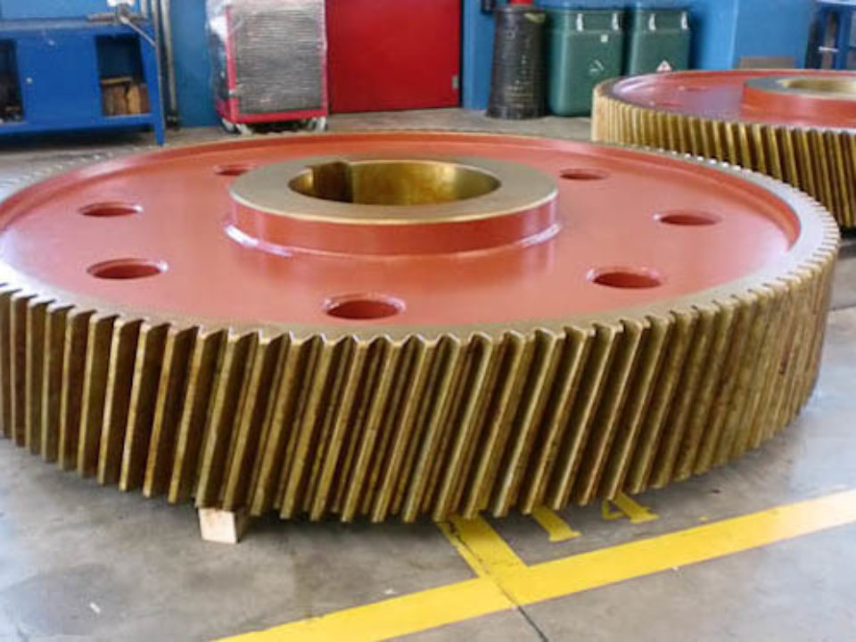 Fast drive gears for roughing reduction R4 roller strips.